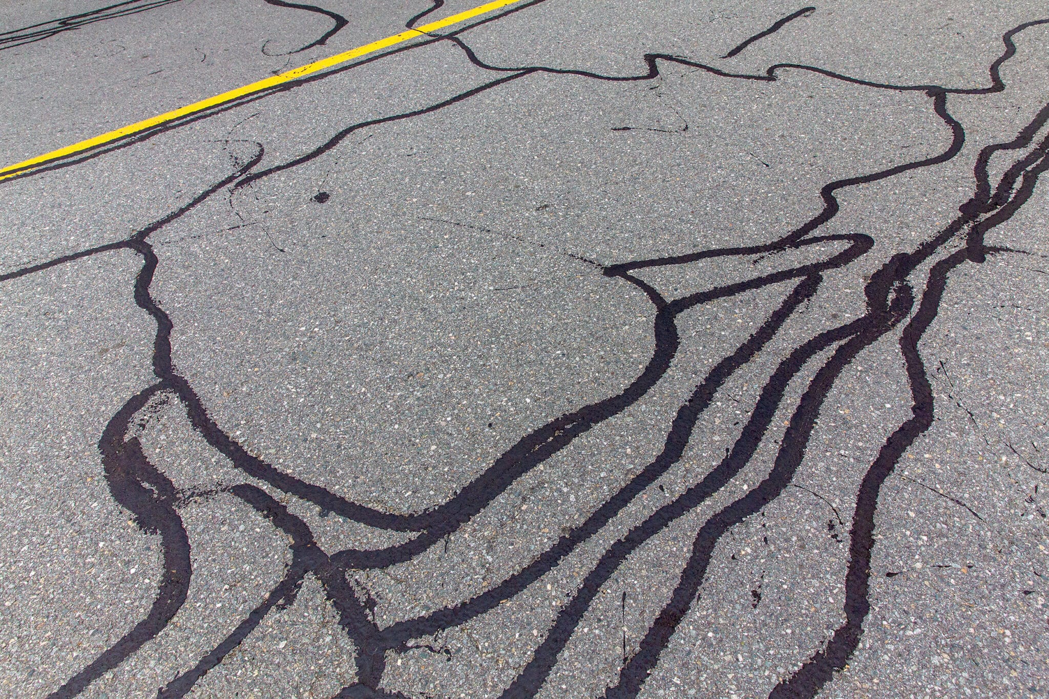 Crack-Filling-in-Westchester-county
